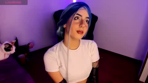 Snapshot of alicewoodville chatting on 12/12/24, 09:26 Alice online show from 12/12/24, 09:26