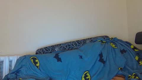 Snapshot of alicewoolfy chatting on 10/20/25, 12:11 AliceWoolfy online show from 10/20/25, 12:11