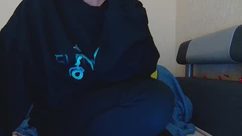 Snapshot of alicewoolfy chatting on 01/11/26, 08:14 AliceWoolfy online show from 01/11/26, 08:14