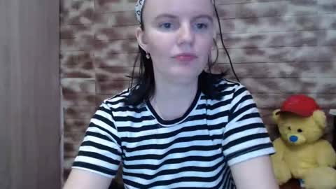 Snapshot of alicexbaby chatting on 02/19/26, 10:22 Alicexbaby online show from 02/19/26, 10:22