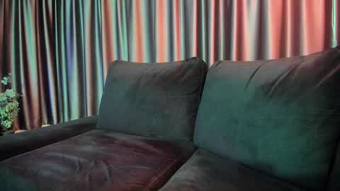 Snapshot of alicexsquirt chatting on 12/07/24, 08:44 Alice online show from 12/07/24, 08:44