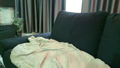 Snapshot of alicexsquirt chatting on 02/08/25, 11:33 Alice online show from 02/08/25, 11:33