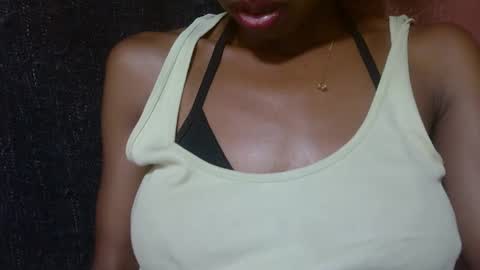 Snapshot of alicia253177 chatting on 02/19/25, 12:11 alicia253177 online show from 02/19/25, 12:11