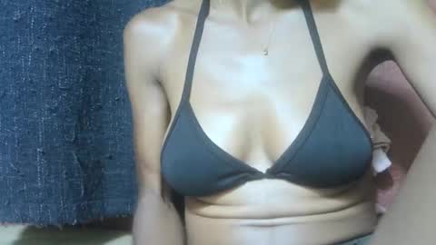 Snapshot of alicia253177 chatting on 02/21/25, 05:09 alicia253177 online show from 02/21/25, 05:09