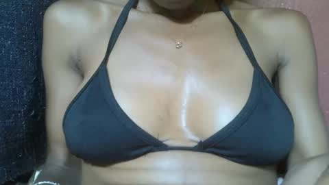 Snapshot of alicia253177 chatting on 03/11/25, 06:30 alicia253177 online show from 03/11/25, 06:30