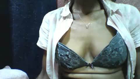 Snapshot of alicia253177 chatting on 09/22/25, 02:57 alicia253177 online show from 09/22/25, 02:57