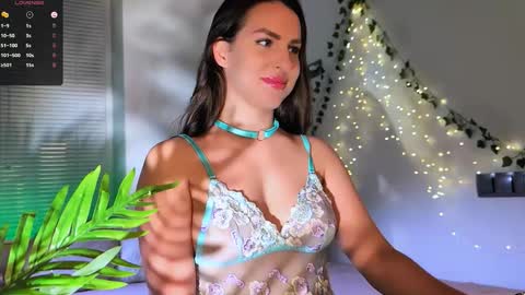 Snapshot of alicia_art_ chatting on 10/22/25, 07:35 Alicia online show from 10/22/25, 07:35