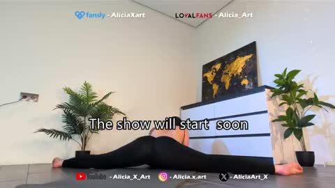 Snapshot of alicia_art_ chatting on 05/22/26, 04:12 Alicia online show from 05/22/26, 04:12