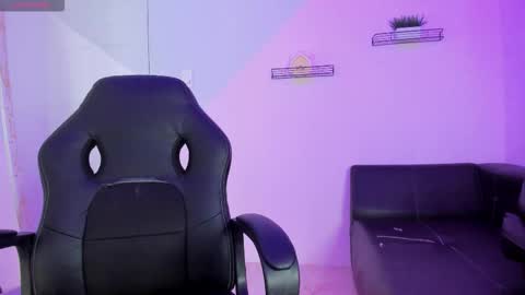 Alicia online show from 10/17/25, 11:40