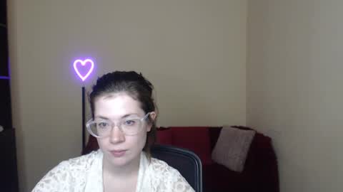 Snapshot of alicia_folow chatting on 02/06/25, 03:48 Alicia online show from 02/06/25, 03:48