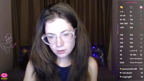 Snapshot of alicia_folow chatting on 03/10/25, 03:45 Alicia online show from 03/10/25, 03:45