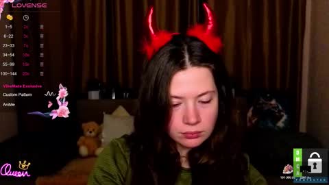 Snapshot of alicia_folow chatting on 02/17/26, 06:36 Alicia online show from 02/17/26, 06:36