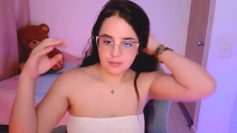 Snapshot of alicia_hotxx chatting on 03/17/26, 06:22 alison online show from 03/17/26, 06:22