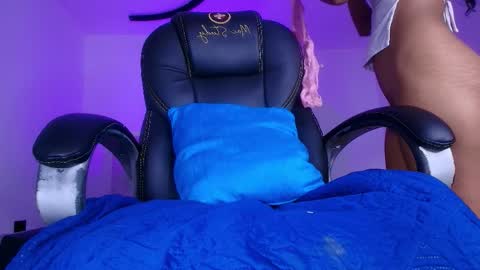 Alicia Kyse  online show from 02/19/26, 03:02