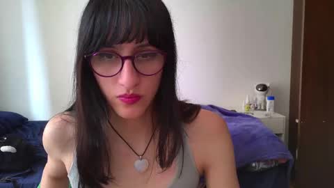 Snapshot of alicia_love29 chatting on 02/02/25, 09:02 Alice online show from 02/02/25, 09:02