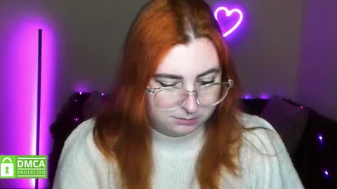 Alicia online show from 12/21/25, 12:23