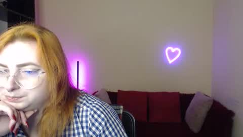 Alicia online show from 11/21/25, 06:34