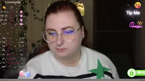 Snapshot of aliciaaared_kis chatting on 03/16/26, 12:20 Alicia online show from 03/16/26, 12:20