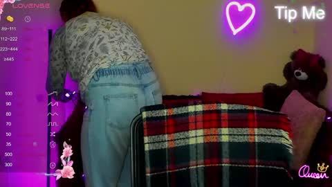 Snapshot of aliciaaared_kis chatting on 04/03/26, 05:27 Alicia online show from 04/03/26, 05:27