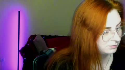 Snapshot of aliciaaared_kis chatting on 04/05/26, 05:26 Alicia online show from 04/05/26, 05:26