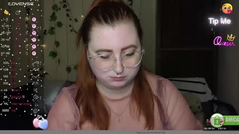 Snapshot of aliciaaared_kis chatting on 04/09/26, 06:19 Alicia online show from 04/09/26, 06:19