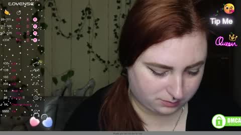 Snapshot of aliciaaared_kis chatting on 04/19/26, 05:29 Alicia online show from 04/19/26, 05:29