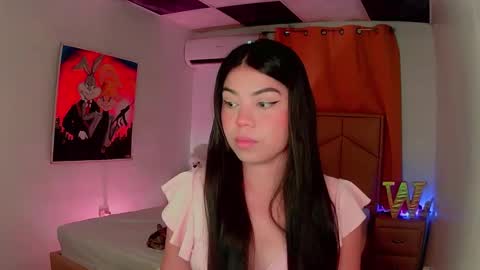 Snapshot of aliciabiden chatting on 01/22/25, 07:35 aliciabiden online show from 01/22/25, 07:35