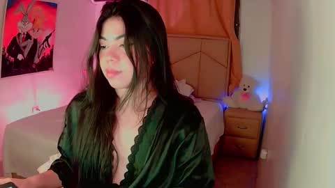 Snapshot of aliciabiden chatting on 02/05/25, 06:56 aliciabiden online show from 02/05/25, 06:56