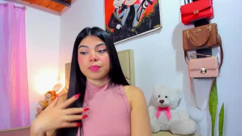 Snapshot of aliciabiden chatting on 09/27/25, 06:29 aliciabiden online show from 09/27/25, 06:29