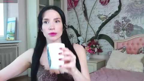 Snapshot of aliciabow chatting on 02/23/26, 12:35 Veronica online show from 02/23/26, 12:35