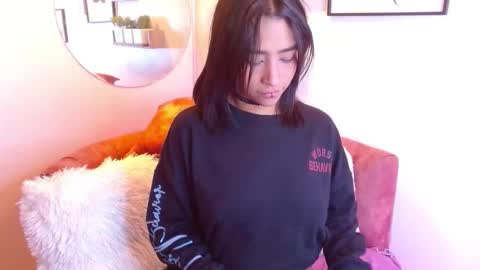 Snapshot of aliciacute__ chatting on 10/13/25, 07:47 aliciacute online show from 10/13/25, 07:47