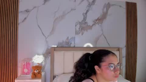 Snapshot of alicialevy chatting on 06/24/26, 11:31 LUNA online show from 06/24/26, 11:31