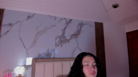 Snapshot of alicialevy chatting on 07/17/26, 10:22 LUNA online show from 07/17/26, 10:22