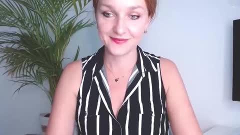 Alicia online show from 09/30/25, 06:07