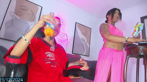 Snapshot of aliciamoorex chatting on 12/22/24, 08:36 Alicia  online show from 12/22/24, 08:36