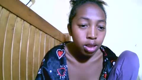 Snapshot of alicianah chatting on 09/24/25, 08:06 alicianah online show from 09/24/25, 08:06