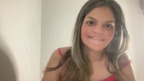 Snapshot of alicie_ebony1 chatting on 12/17/24, 10:34 luisa online show from 12/17/24, 10:34