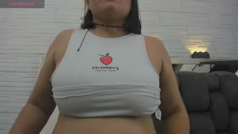 Snapshot of alicie_green chatting on 05/12/26, 01:58 im tutti online show from 05/12/26, 01:58