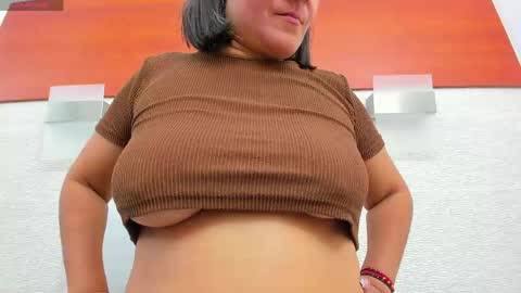 Snapshot of alicie_green chatting on 06/02/26, 02:24 im tutti online show from 06/02/26, 02:24