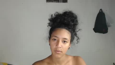 Snapshot of alicie_sexy_hot_20 chatting on 03/07/25, 04:24 ana online show from 03/07/25, 04:24