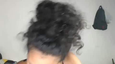 Snapshot of alicie_sexy_hot_20 chatting on 03/08/25, 04:23 ana online show from 03/08/25, 04:23