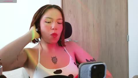 Snapshot of aliciia_23 chatting on 04/25/26, 06:49 aliciia_23 online show from 04/25/26, 06:49