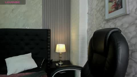 Snapshot of alicy__torres chatting on 04/23/26, 12:15 alicya online show from 04/23/26, 12:15