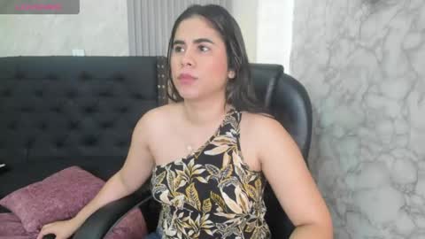 Snapshot of alicy__torres chatting on 05/04/26, 12:01 alicya online show from 05/04/26, 12:01