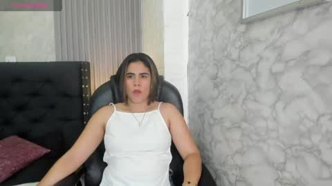 Snapshot of alicy__torres chatting on 05/11/26, 12:11 alicya online show from 05/11/26, 12:11