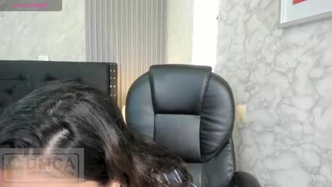 Snapshot of alicy__torres chatting on 05/23/26, 11:14 alicya online show from 05/23/26, 11:14