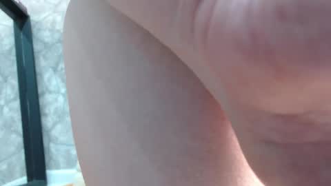 alidaalida2 online show from 02/18/26, 04:03