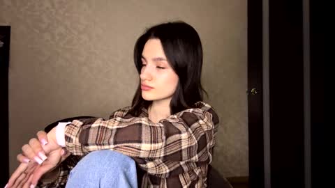 Snapshot of alidagenthner chatting on 03/09/26, 03:05 Niki online show from 03/09/26, 03:05