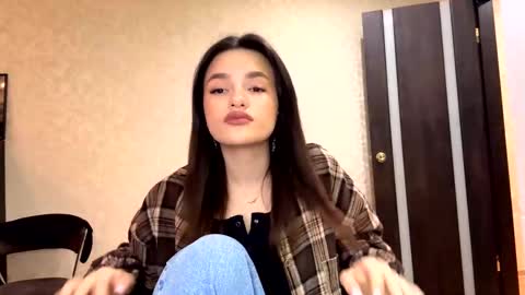 Snapshot of alidagenthner chatting on 03/11/26, 02:34 Niki online show from 03/11/26, 02:34