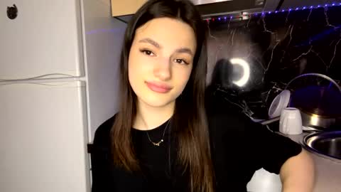 Snapshot of alidagenthner chatting on 04/05/26, 12:57 Niki online show from 04/05/26, 12:57